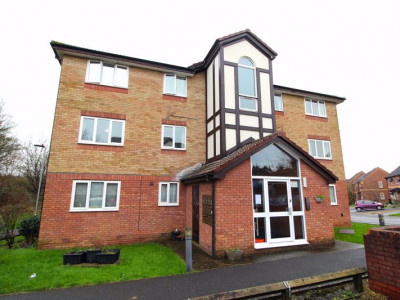 TO LET Bradley Stoke Bristol