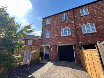 TO LET Stoke Gifford Bristol