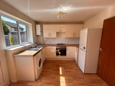 TO LET Bradley Stoke Bristol