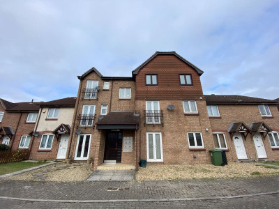 TO LET Bradley Stoke Bristol