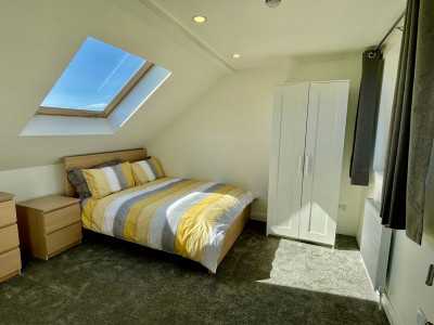 TO LET Filton Bristol