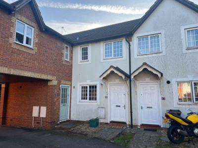 TO LET Bradley Stoke Bristol