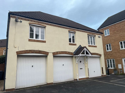 TO LET Bradley Stoke Bristol