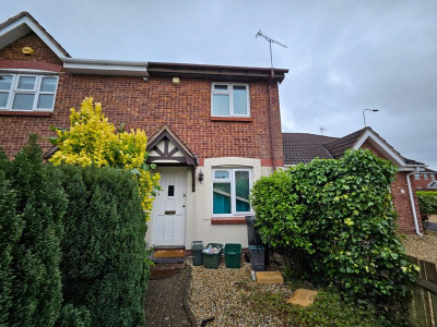 TO LET Bradley Stoke Bristol