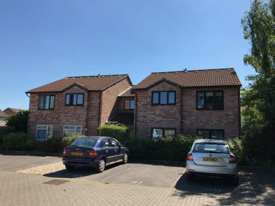 TO LET Bradley Stoke Bristol