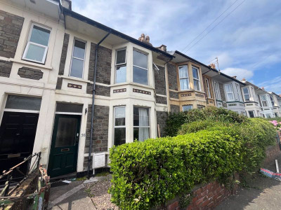 TO LET  Bristol