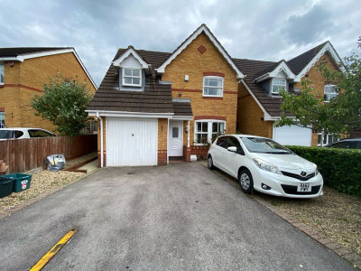 TO LET Bradley Stoke Bristol