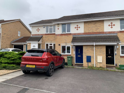 TO LET Bradley Stoke Bristol
