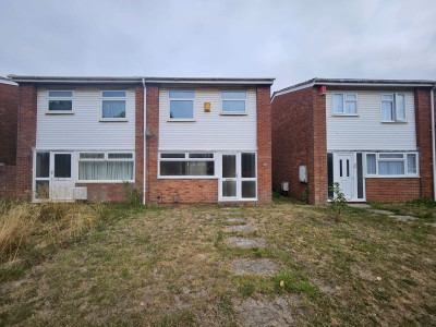 TO LET Patchway Bristol