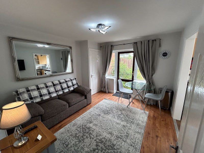 TO LET Little Stoke Bristol