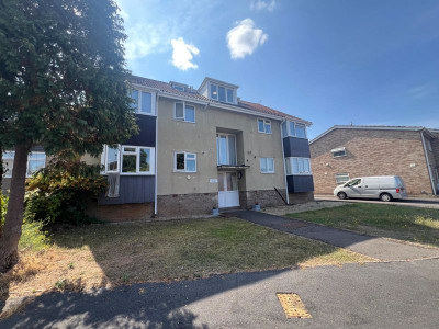 TO LET  Bristol