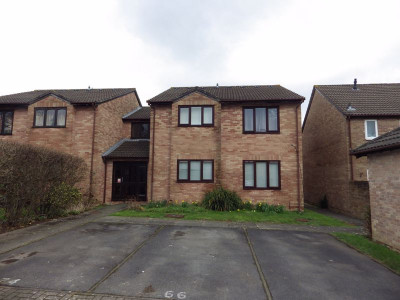 TO LET Bradley Stoke Bristol