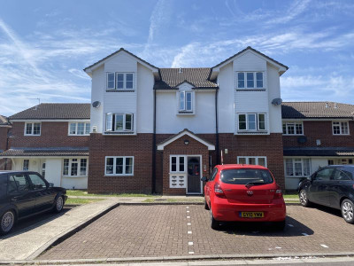TO LET Bradley Stoke Bristol