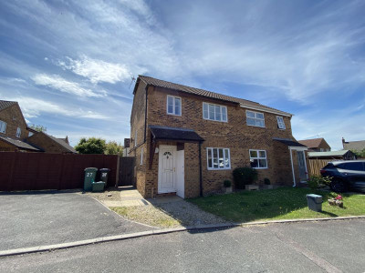 TO LET Bradley Stoke Bristol