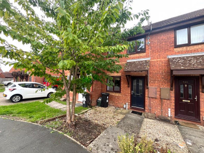 TO LET Bradley Stoke Bristol
