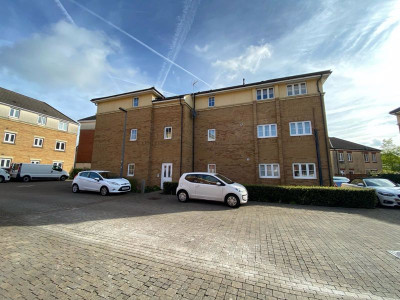 TO LET Bradley Stoke Bristol