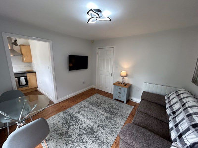 TO LET Little Stoke Bristol