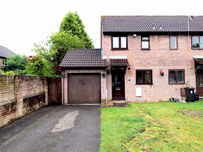TO LET Bradley Stoke Bristol