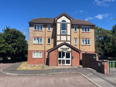 TO LET Bradley Stoke Bristol