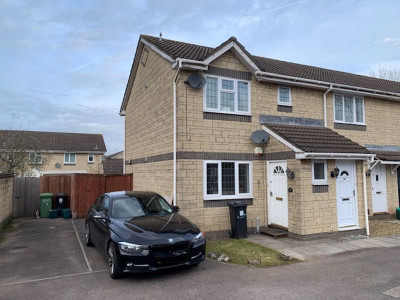 TO LET Bradley Stoke Bristol