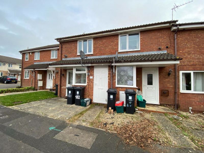 TO LET Bradley Stoke Bristol