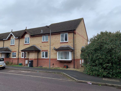 TO LET Bradley Stoke Bristol