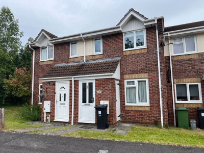 TO LET Bradley Stoke Bristol
