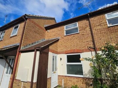 TO LET Bradley Stoke Bristol