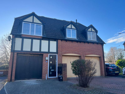 TO LET Bradley Stoke Bristol