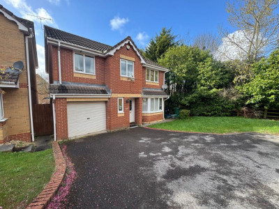 TO LET Bradley Stoke Bristol