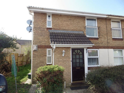 TO LET Bradley Stoke Bristol