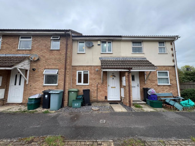TO LET Bradley Stoke Bristol