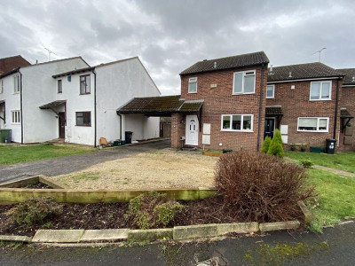 TO LET  Bristol