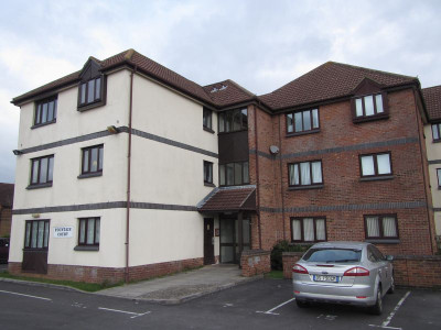 TO LET  Bristol