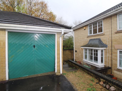 TO LET Bradley Stoke Bristol