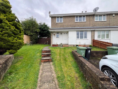 TO LET Bradley Stoke Bristol
