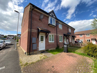 TO LET Bradley Stoke Bristol