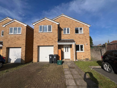 TO LET Filton Bristol