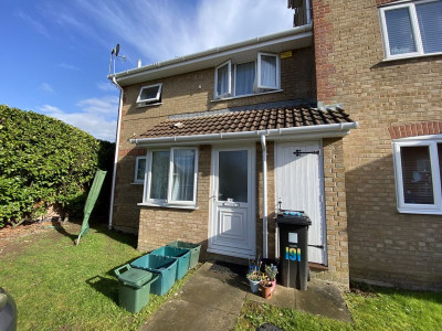 TO LET Bradley Stoke Bristol