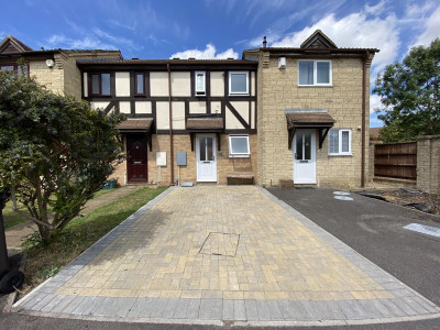 TO LET Bradley Stoke Bristol
