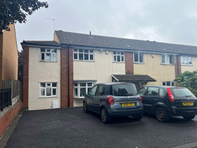 TO LET  Bristol