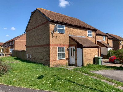 TO LET Bradley Stoke Bristol