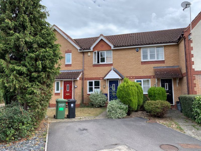 TO LET Bradley Stoke Bristol