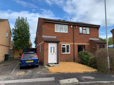 TO LET Patchway Bristol