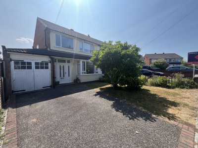 TO LET Winterbourne Bristol