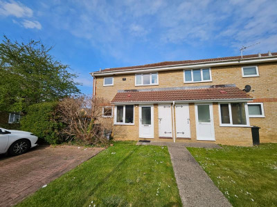 TO LET Bradley Stoke Bristol