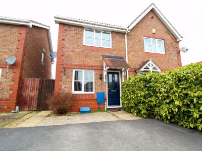 TO LET Bradley Stoke Bristol
