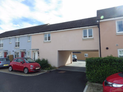 TO LET Patchway Bristol