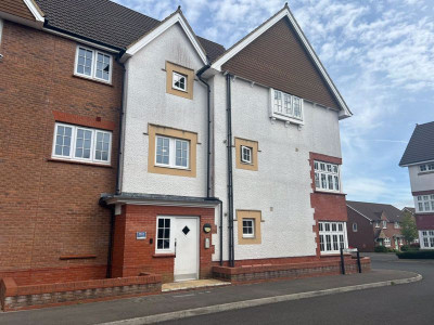 TO LET  Bristol
